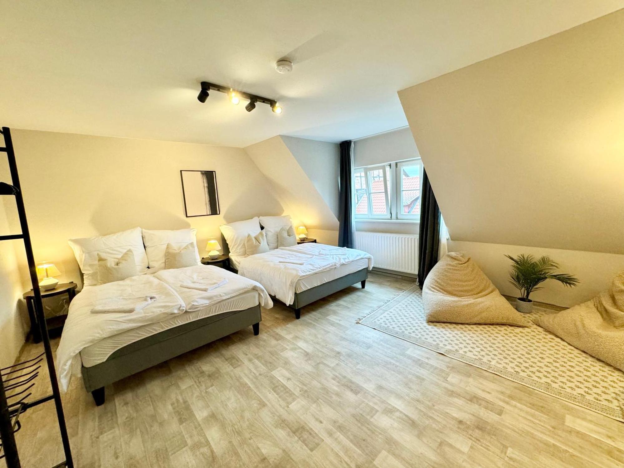 Gina Stay - Apartmenthaus Im Zentrum Von Quedlinburg Exteriör bild